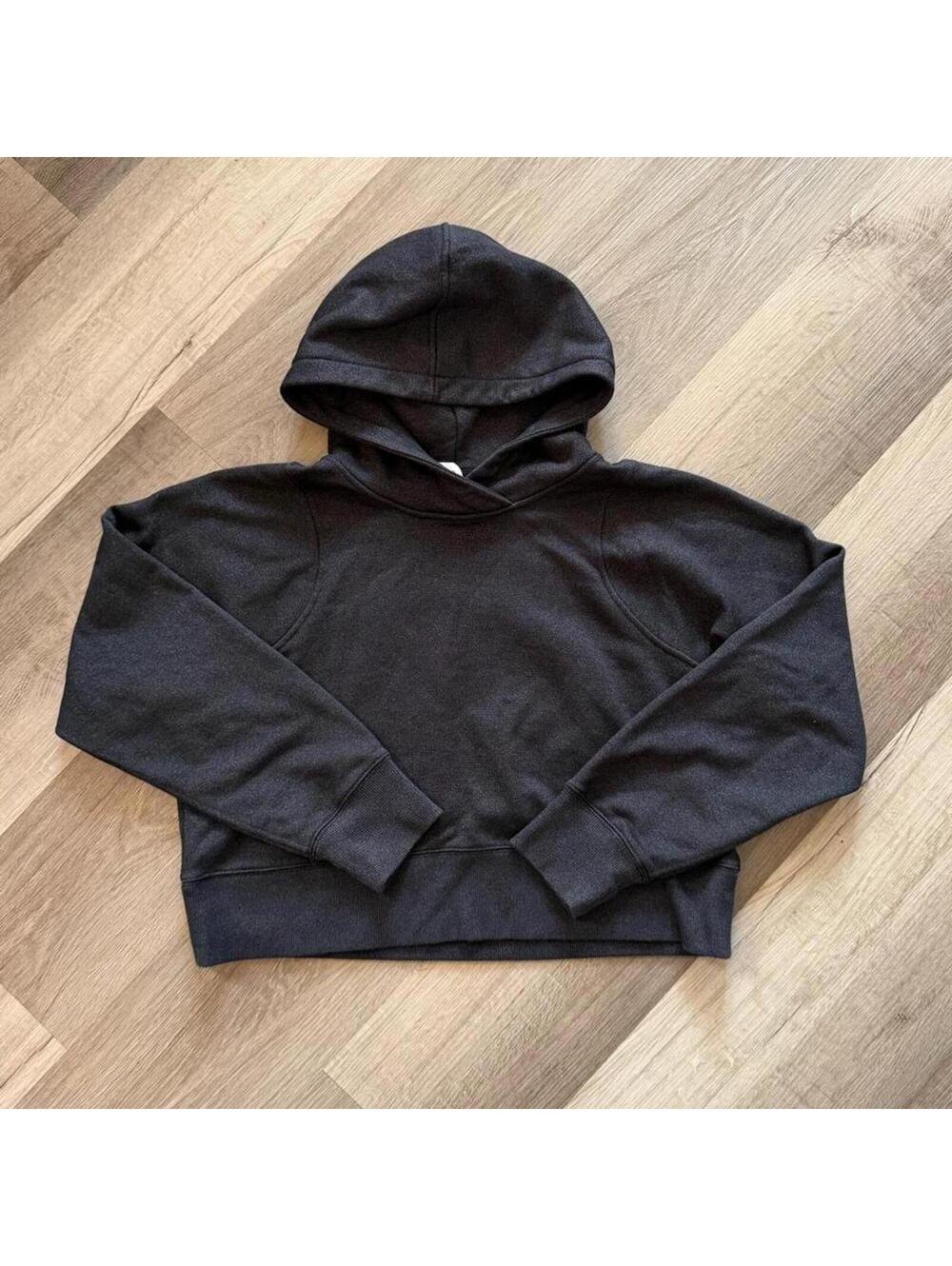 Lululemon cropped loungeful hoodie Size 8 #athleisure #yoga